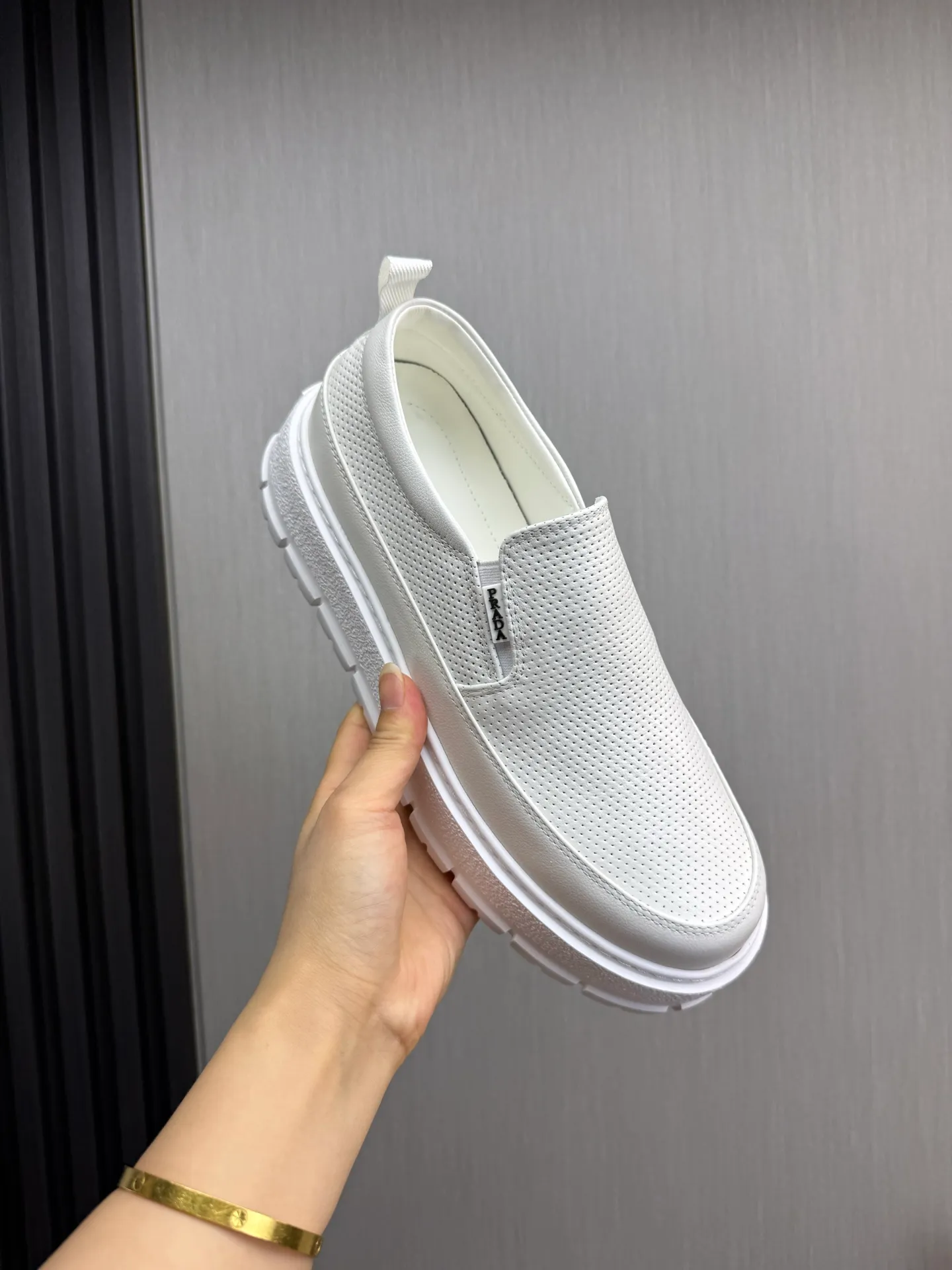 Men's shoes 💰580💰 [PRADA] Men's shoes are popular in the counter, official website is synchronized, 1 high-quality shipment ✔️Imported cowhide punching + cowhide lining, 1🆚1 replica, original sole, 38-45 (45 customized, non-refundable)